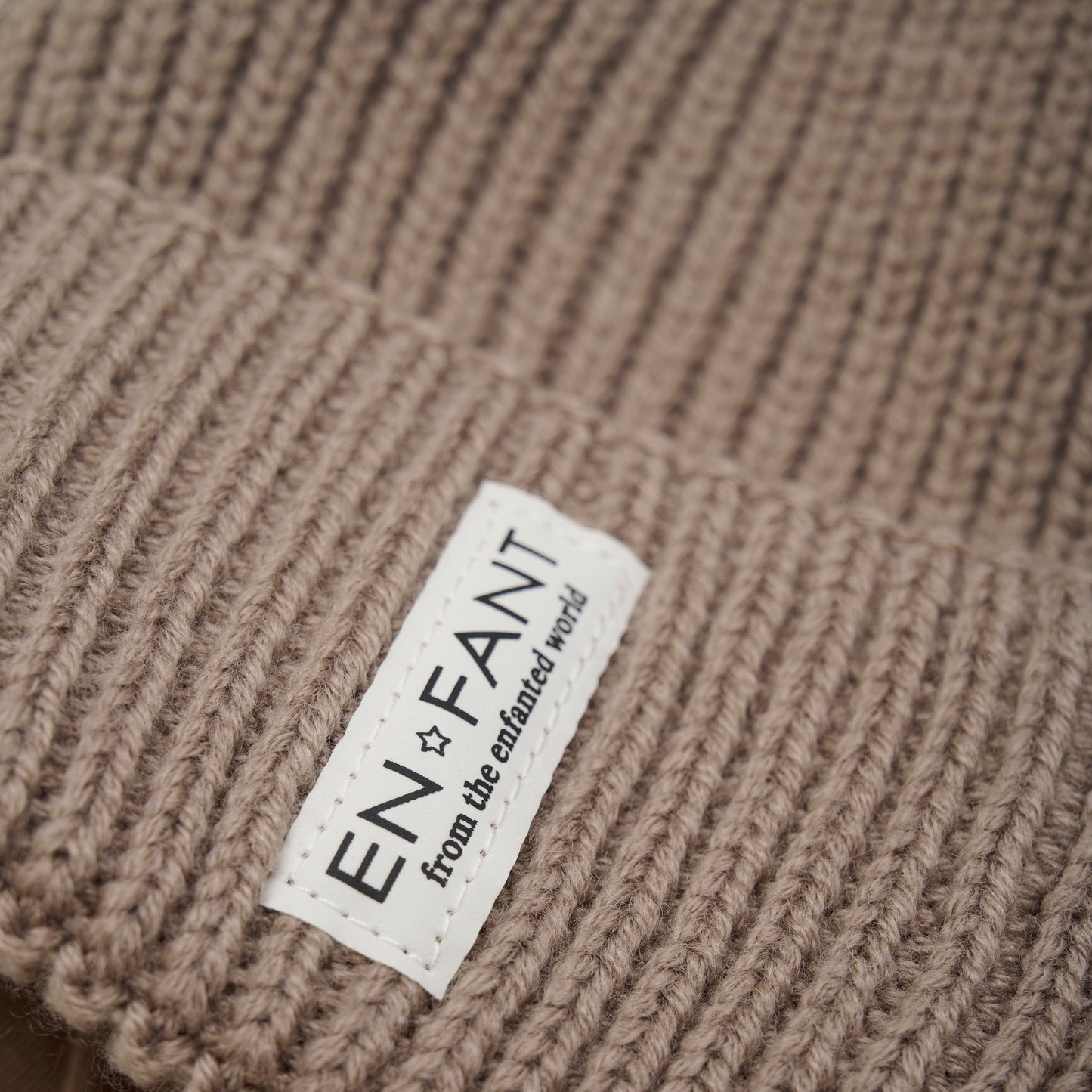 PRE ORDER WEEK 35 - En Fant - Beanie Fungie