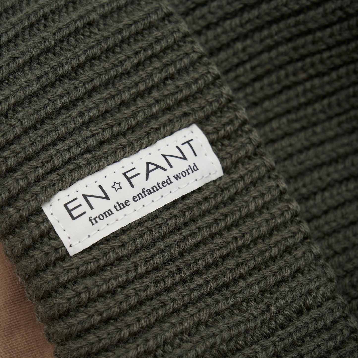 PRE ORDER WEEK 35 - En Fant - Beanie Kambaba