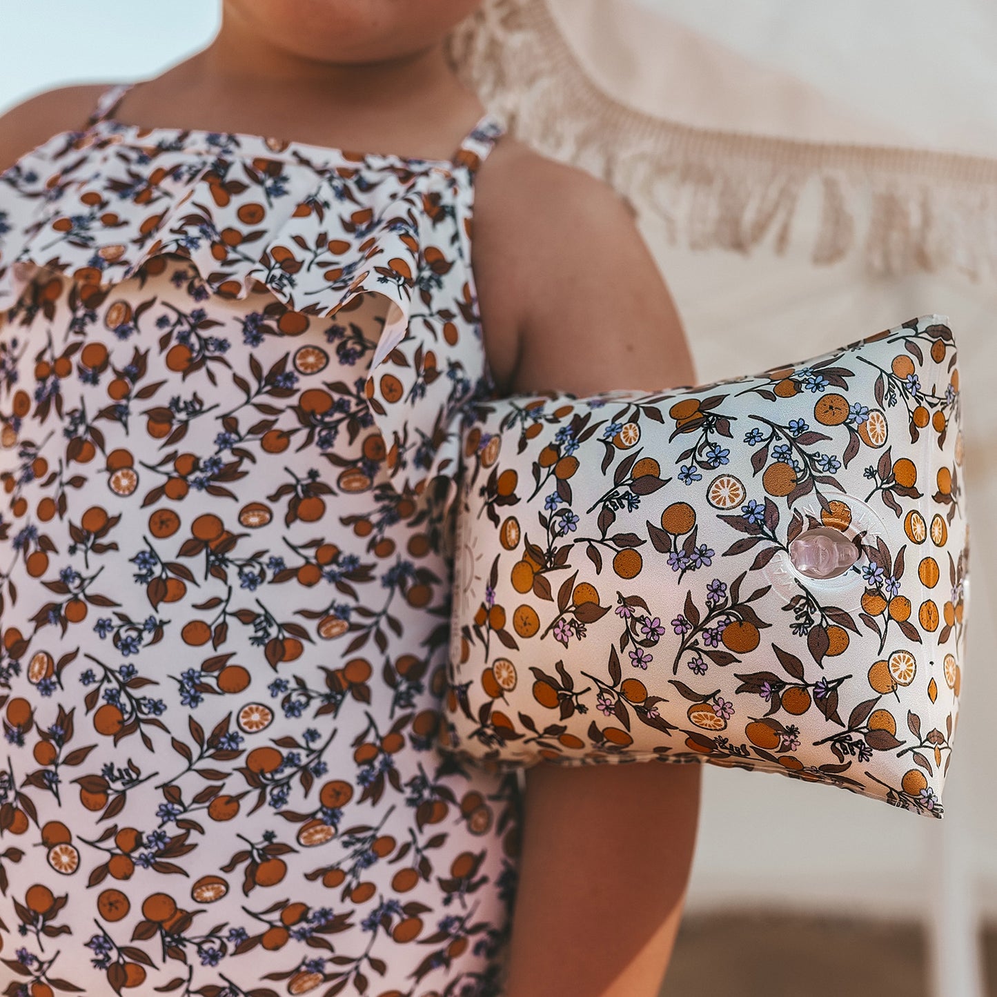 Salted Stories - Orange zwembandjes