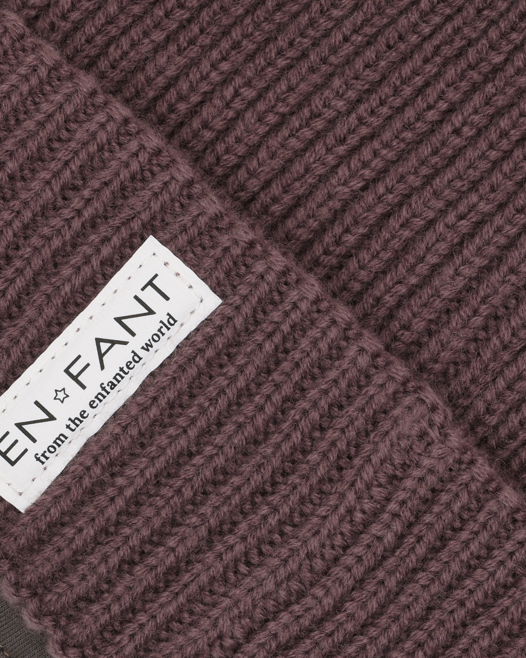 En Fant - Beanie flint - Levering September