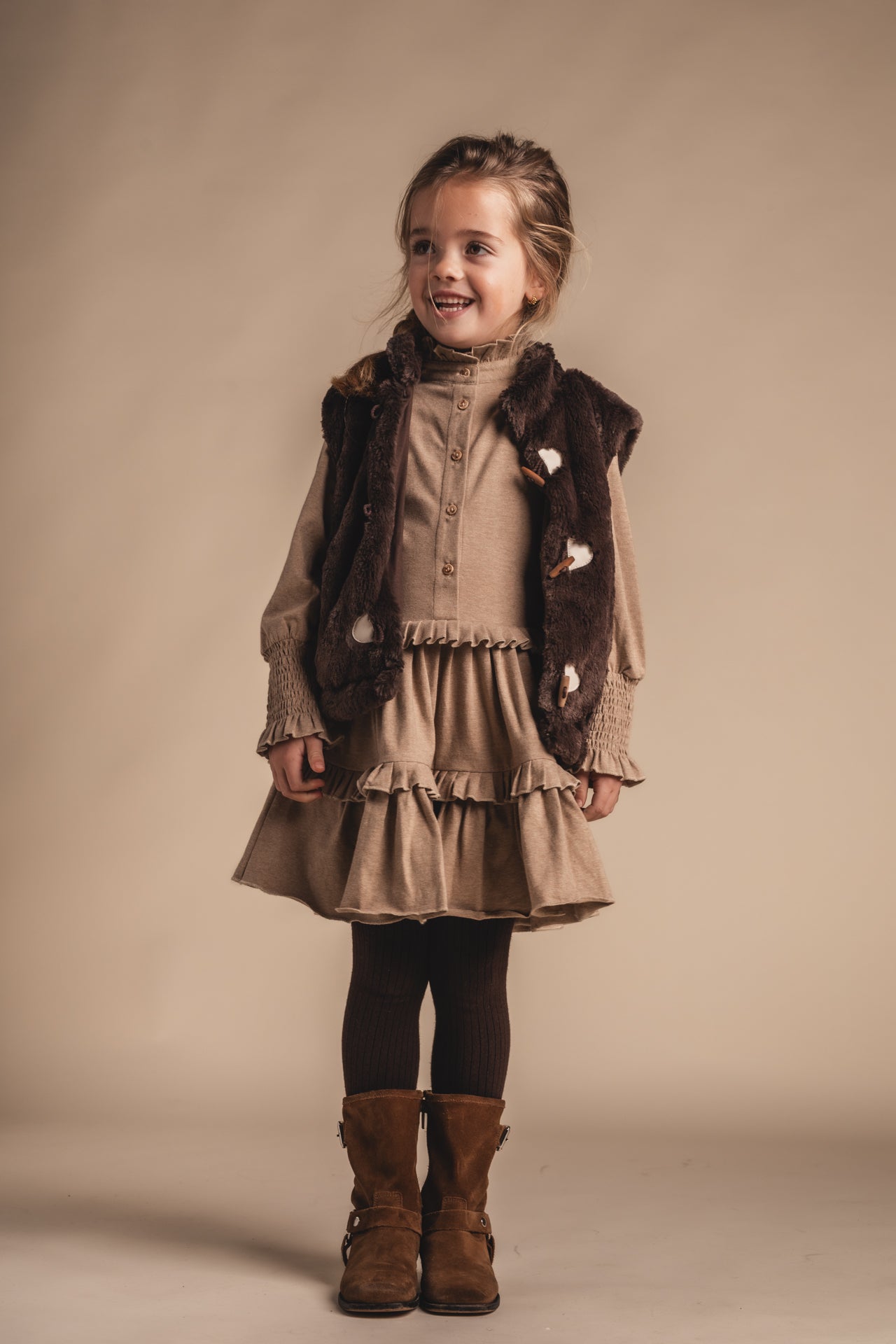 Baje Studio - Meddox brown choco gilet